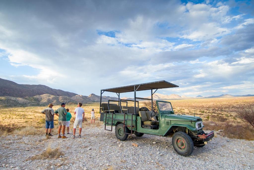 Etusis Lodge Usakos Bagian luar foto
