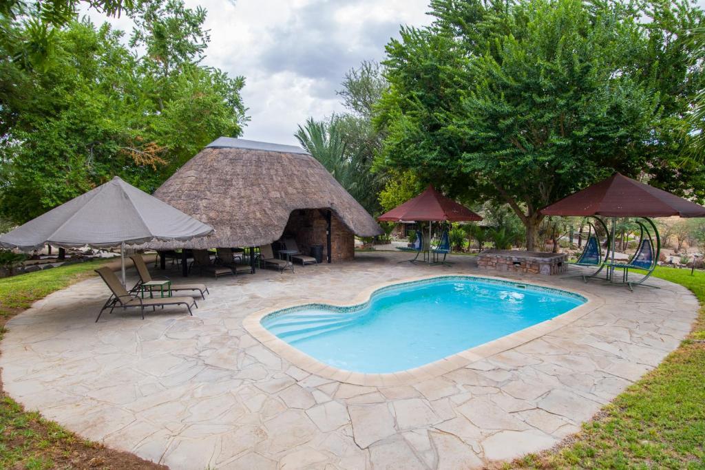 Etusis Lodge Usakos Bagian luar foto
